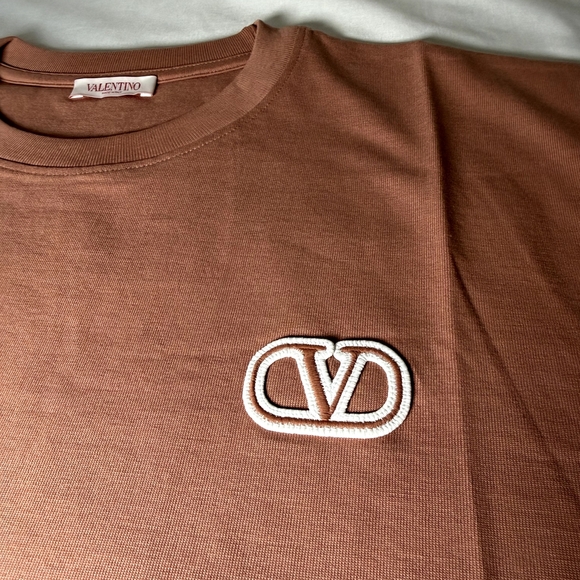 Valentino Men's Mauve T-Shirt - Picture 2 of 3